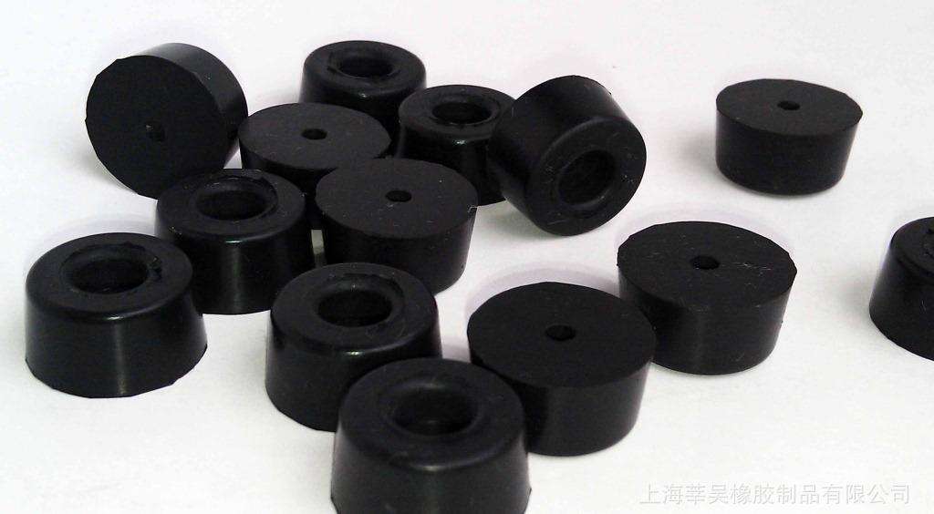 橡胶生产中水分测定的研究